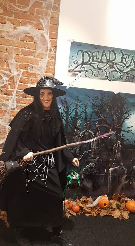 Czarownica przed odlotem :)
dzielnica: Godula