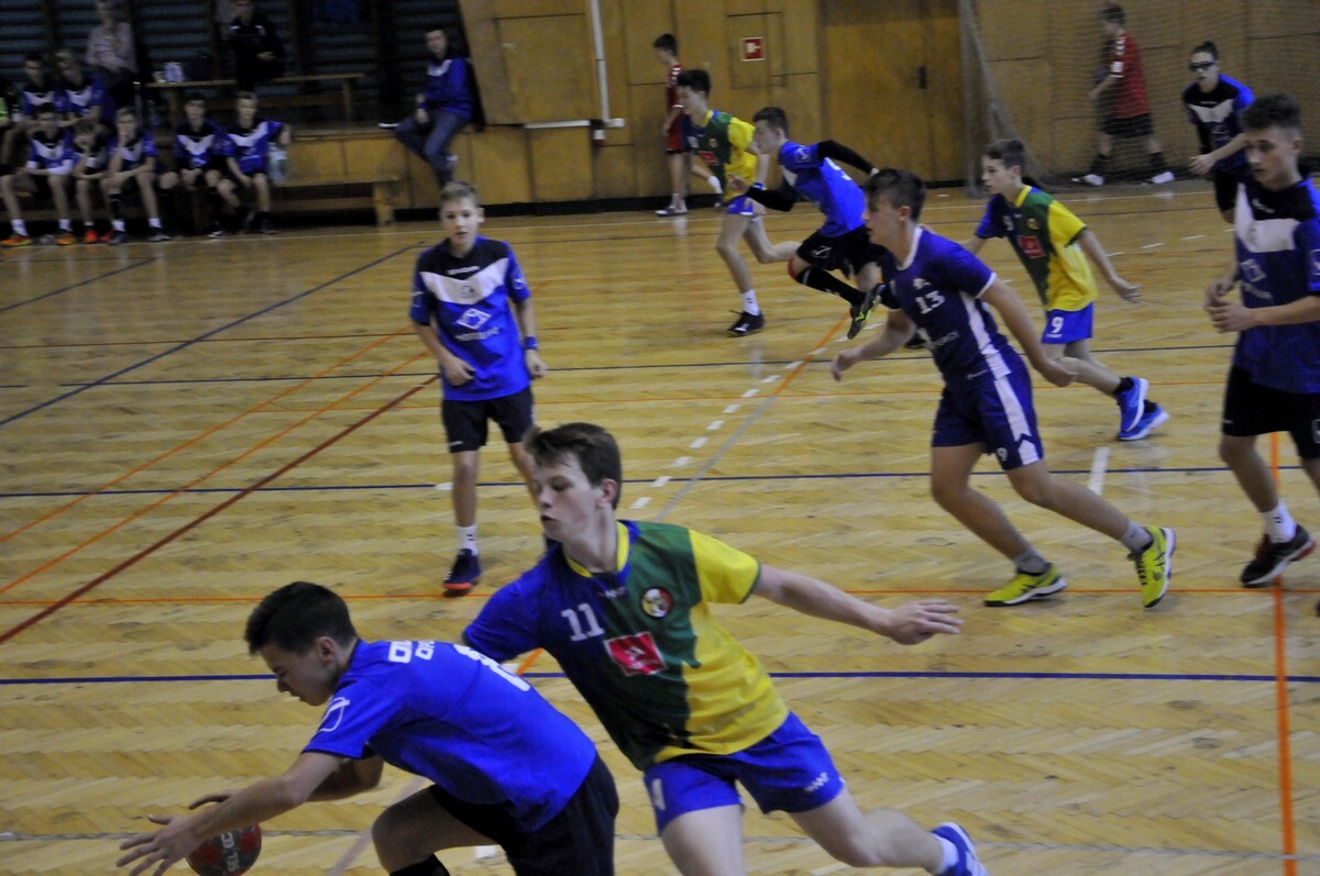 W niedzielę w hali MOSiR przy ul. Kłodnickiej w Rudzie Śląskiej odbył się turniej piłki ręcznej Autumn Handball Cup 2018. W rozgrywkach wzięło udział pięć drużyn: SPR Grunwald Ruda Śląska, MTS Chrzanów, ASPR Zawadzkie, Orzeł Opole oraz Gwardia Opole.