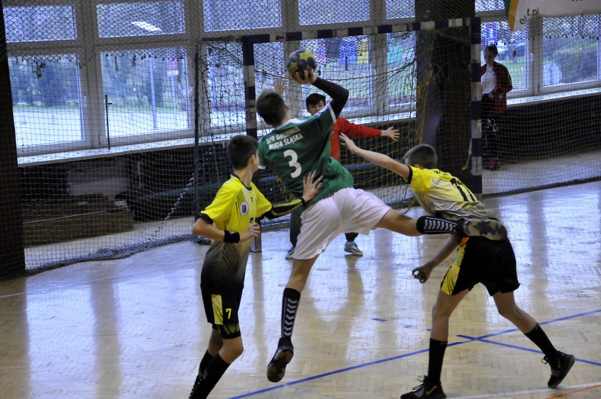 W niedzielę w hali MOSiR przy ul. Kłodnickiej w Rudzie Śląskiej odbył się turniej piłki ręcznej Autumn Handball Cup 2018. W rozgrywkach wzięło udział pięć drużyn: SPR Grunwald Ruda Śląska, MTS Chrzanów, ASPR Zawadzkie, Orzeł Opole oraz Gwardia Opole.