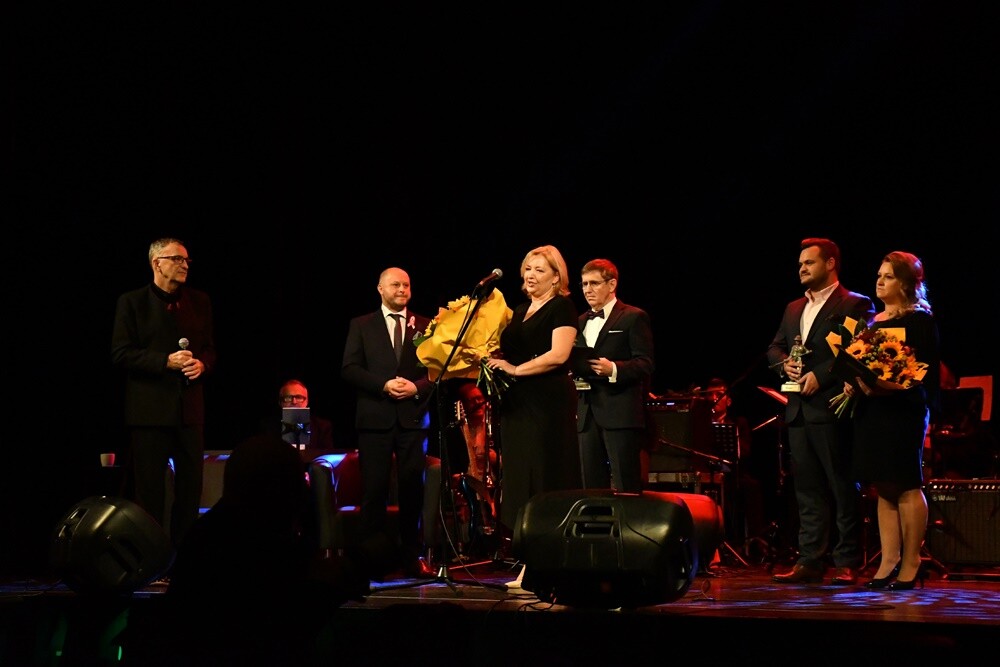 Już po raz 27. wybitni Ślązacy oraz osoby spoza Śląska za swoją działalność i pracę na rzecz regionu zostali nagrodzeni statuetką "Hanysa". / fot. Jacek Knapik