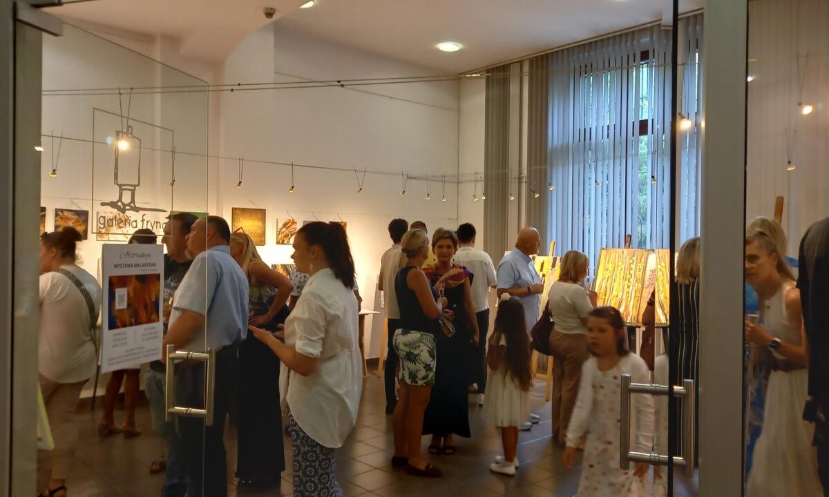 Nowa wystawa w Galerii Fryna to spotkanie z kolorem i emocją / fot. ŚTI