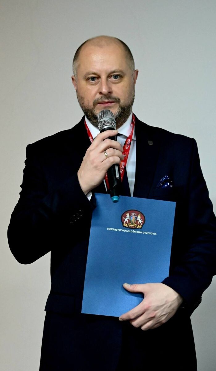 Michał Pierończyk z tytułem Honorowego Członka Towarzystwa Miłośników Orzegowa/fot. FB Michał Pierończyk
