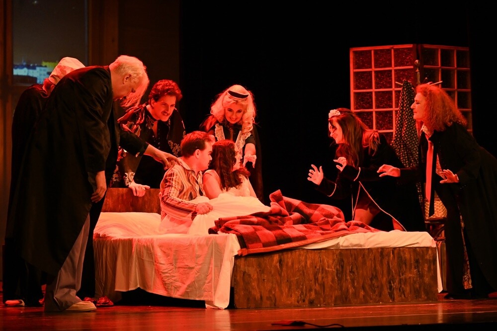 5 października br. odbyła się prapremiera spektaklu "Horror na wywczasie". / fot. UM Ruda Śląska