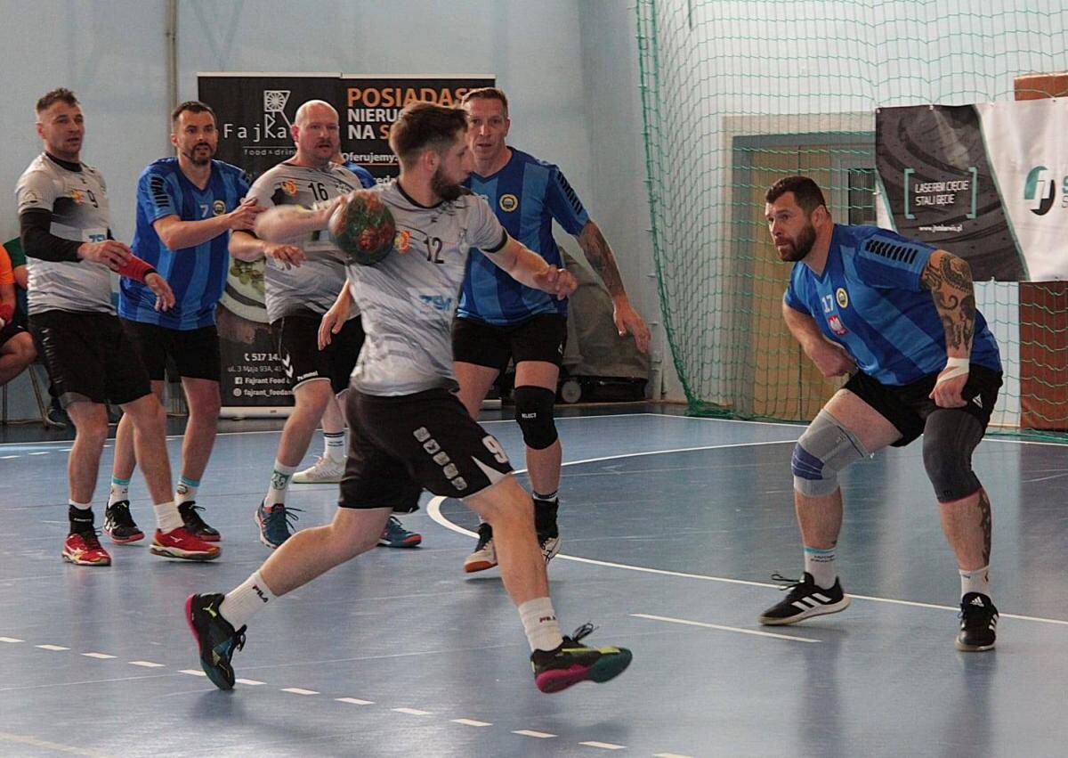 I Rudzki Handballowy Turniej Oldboys w hali Zgody w Bielszowicach / fot. Michał Pierończyk