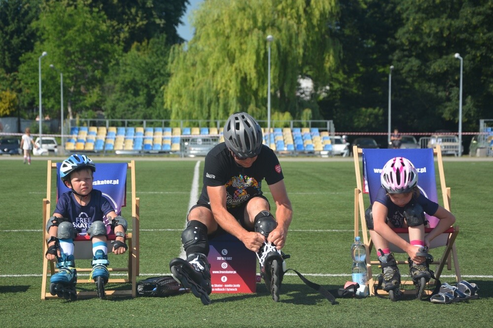 Wczoraj na Burloch Arenie odbył się II Festiwal Rolkowy. Impreza zgromadziła wielu miłośników jazdy na rolkach. Organizatorzy wydarzenia przygotowali wiele atrakcji zarówno dla najmłodszych, jak i dorosłych. 

fot. Jacek Knapik
