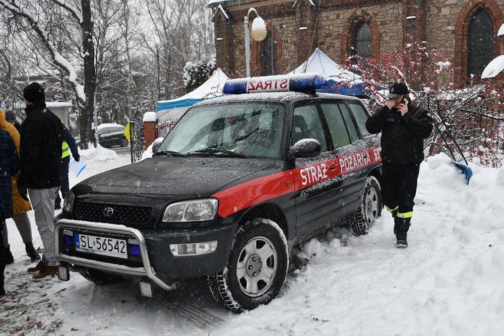 Tradycji stało się zadość, 17 grudnia w Rudzie zorganizowano już po raz czwarty Jarmark Bożonarodzeniowy. 

fot. Jacek Knapik
