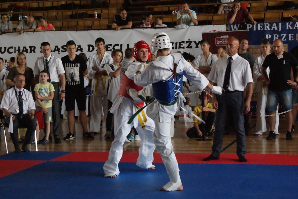 W hali MOSIR odbył się wczoraj IV Puchar Śląska Dzieci i Młodzieży Karate Kyokushin.