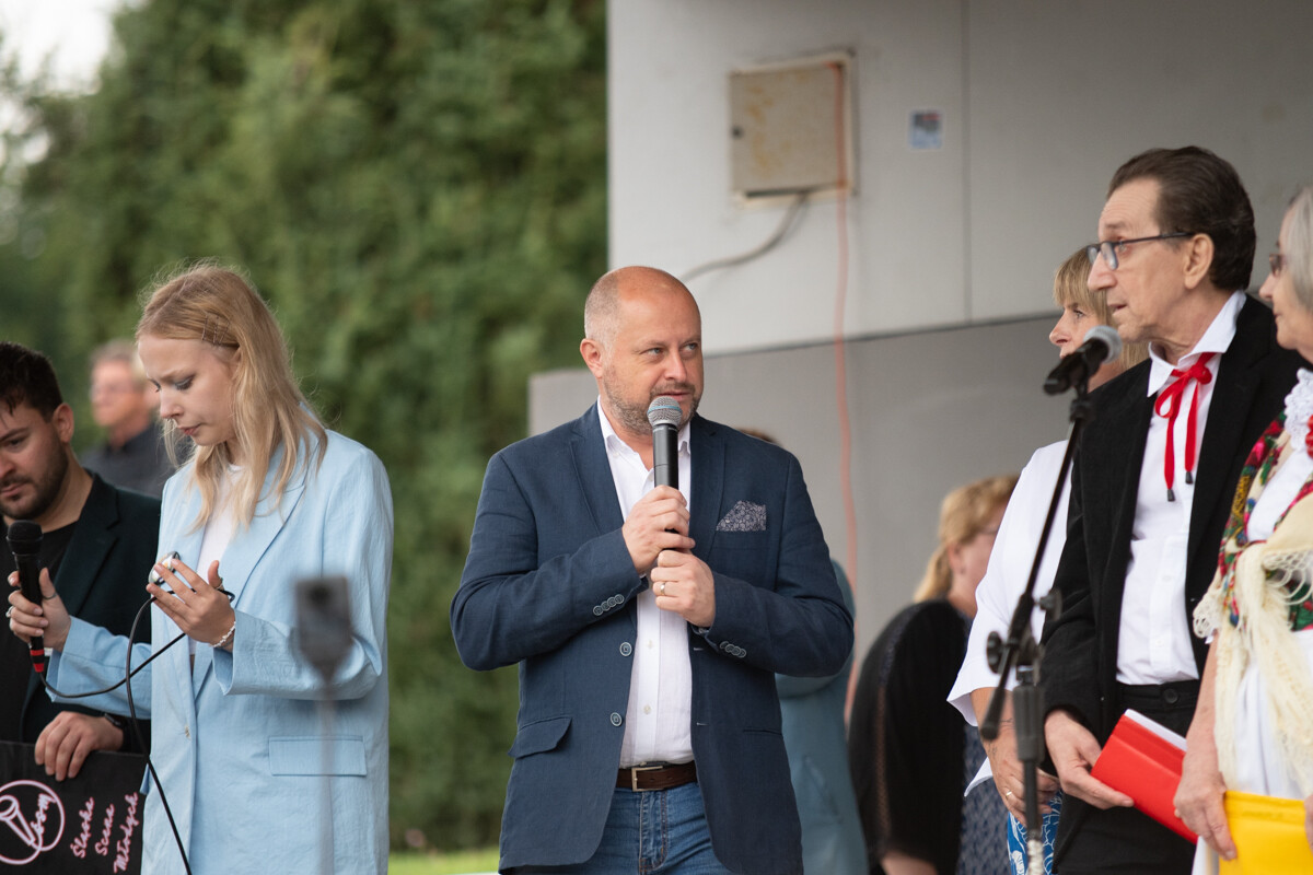 Seniorzy bawili się na całego w Nowym Bytomiu! Tak wyglądała Rudzka Senioriada [ZDJĘCIA] / fot. Marek i Krzysztof Faber