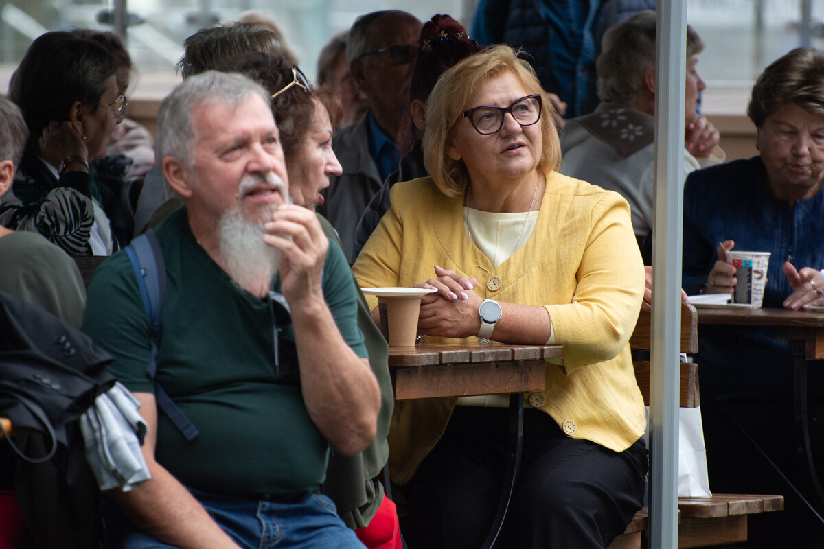 Seniorzy bawili się na całego w Nowym Bytomiu! Tak wyglądała Rudzka Senioriada [ZDJĘCIA] / fot. Marek i Krzysztof Faber