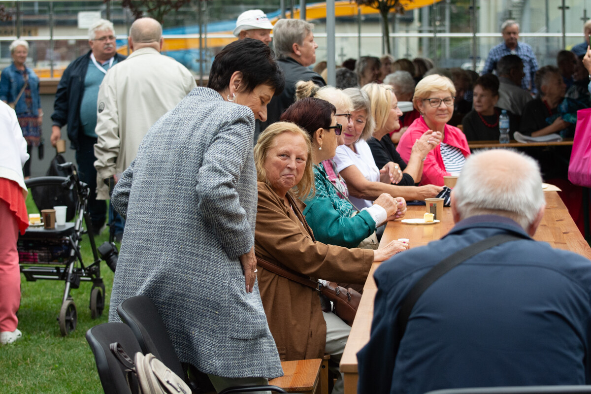 Seniorzy bawili się na całego w Nowym Bytomiu! Tak wyglądała Rudzka Senioriada [ZDJĘCIA] / fot. Marek i Krzysztof Faber
