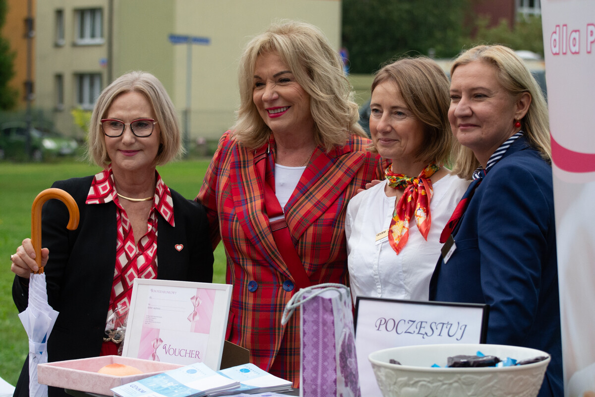 Seniorzy bawili się na całego w Nowym Bytomiu! Tak wyglądała Rudzka Senioriada [ZDJĘCIA] / fot. Marek i Krzysztof Faber