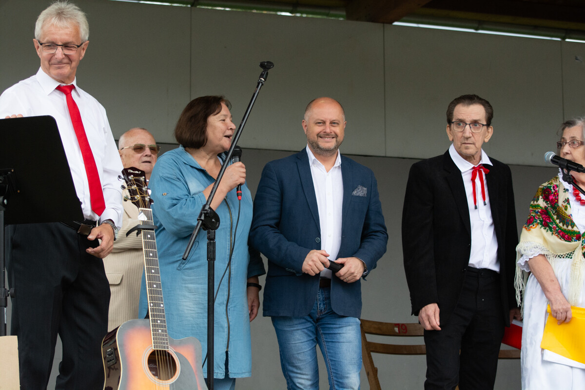 Seniorzy bawili się na całego w Nowym Bytomiu! Tak wyglądała Rudzka Senioriada [ZDJĘCIA] / fot. Marek i Krzysztof Faber