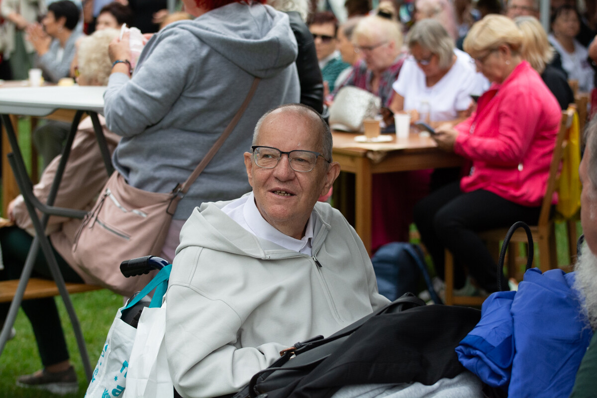 Seniorzy bawili się na całego w Nowym Bytomiu! Tak wyglądała Rudzka Senioriada [ZDJĘCIA] / fot. Marek i Krzysztof Faber