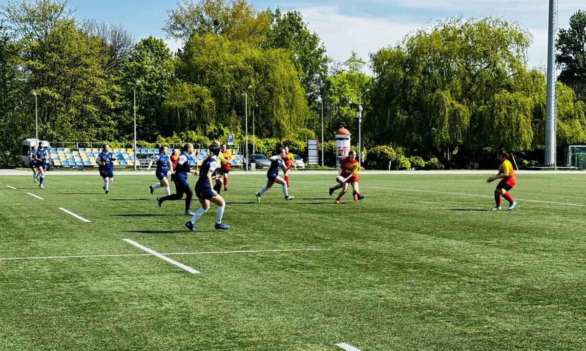 Rudzkie rugbistki do lat 16 (kadetki) zajęły 4 miejsce w rozgrywanym w sobotę IV turnieju Mistrzostw Polski Kobiet Rugby 7 U16 / fot. K. S. RUGBY Ruda Śląska