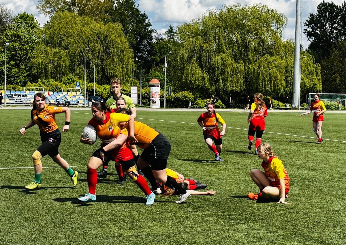 Rudzkie rugbistki do lat 16 (kadetki) zajęły 4 miejsce w rozgrywanym w sobotę IV turnieju Mistrzostw Polski Kobiet Rugby 7 U16 / fot. K. S. RUGBY Ruda Śląska