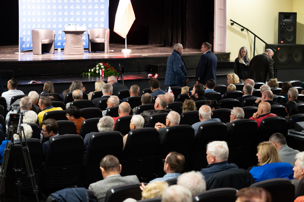 Jacek Sasin i Przemysław Czarnek w Rudzie Śląskiej.