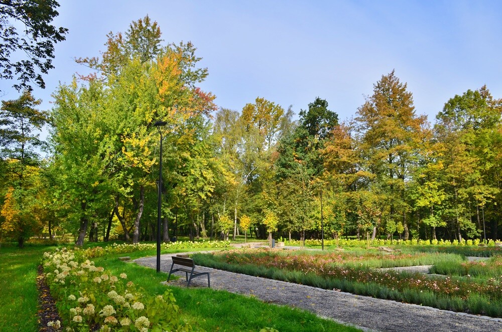Rudzki fotograf Jacek Knapik wybrał się na wycieczkę po Rudzie Śląskiej w poszukiwaniu złotej rudzkiej jesieni. Zobacz, co uchwycił w swoim obiektywie.

fot. Jacek Knapik