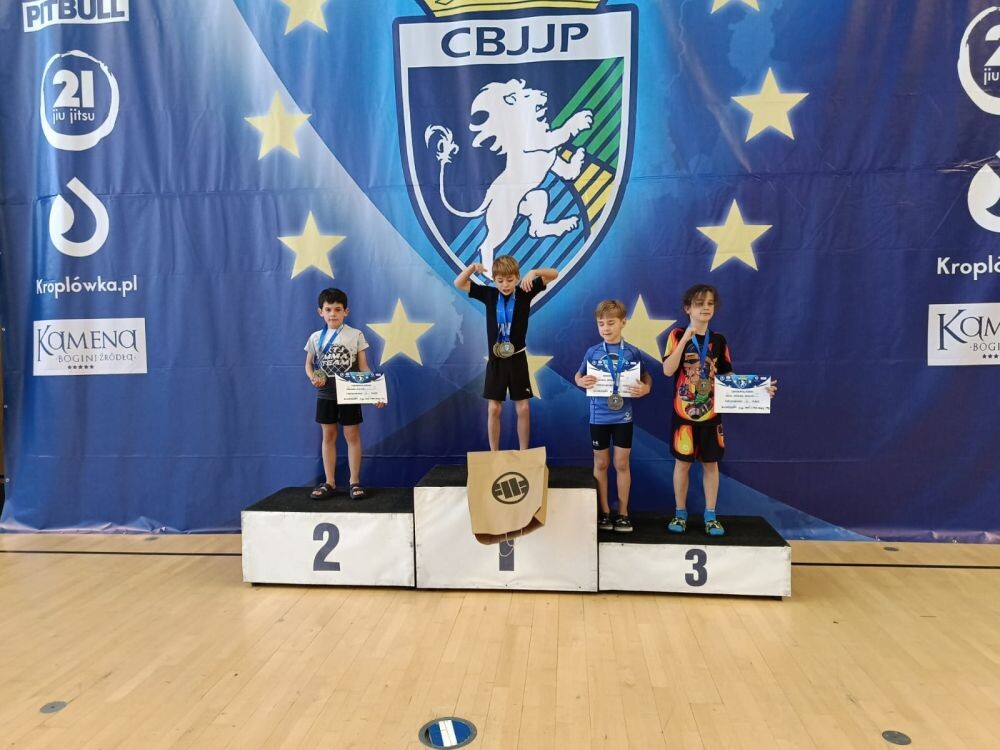 Sukcesy rudzkich klubów sportowych w ju-jitsu/fot. KTJ MMA Team