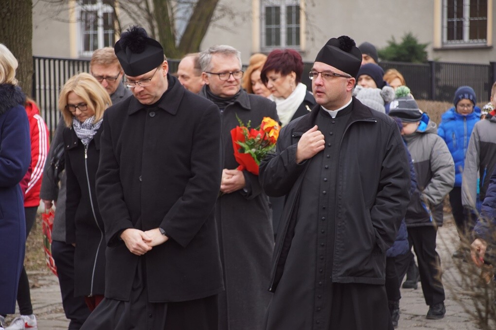 Szkoła Podstawowa nr 13 im. A. Szklarskiego obchodzi w tym roku swoje 50-lecie.