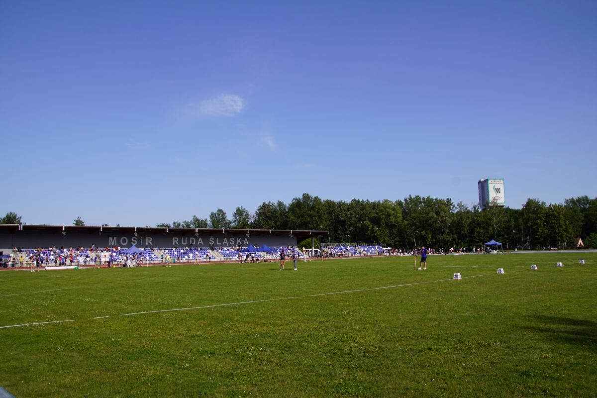 W sobotnie popołudnie, 21 czerwca na stadionie przy ulicy Czarnoleśnej 12 odbył się Jubileuszowy Mityng TL "Pogoń"!