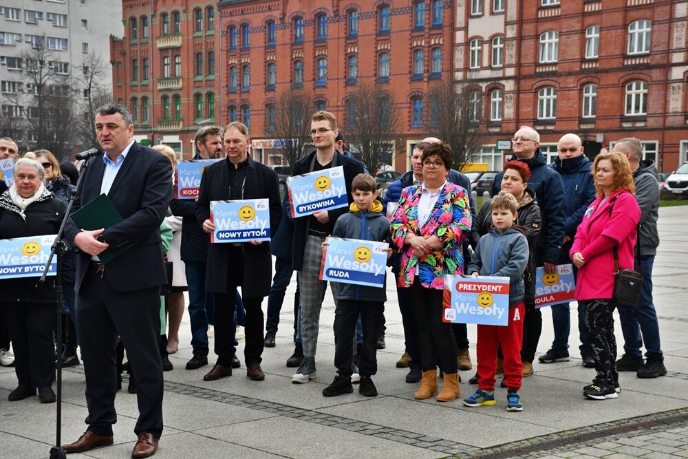 Prawo i Sprawiedliwość przedstawiło kandydatów startujących do Rady Miejskiej w Rudzie Śląskiej. / fot. Jacek Knapik