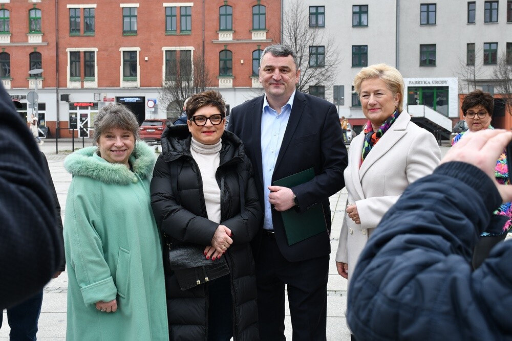 Prawo i Sprawiedliwość przedstawiło kandydatów startujących do Rady Miejskiej w Rudzie Śląskiej. / fot. Jacek Knapik