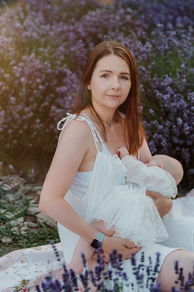 Magdalena Ruda ze studia fotograficznego Foto Venus już po raz kolejny zaprosiła rudzianki na sesję grupowego karmienia piersią.

fot. Foto Venus