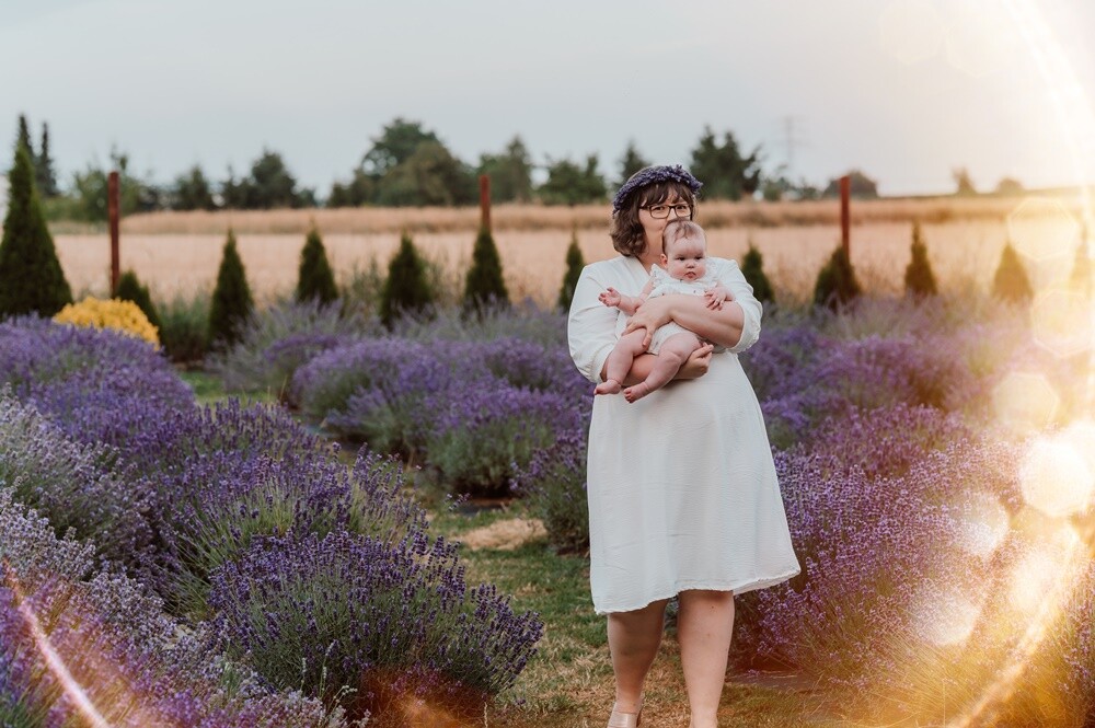 Magdalena Ruda ze studia fotograficznego Foto Venus już po raz kolejny zaprosiła rudzianki na sesję grupowego karmienia piersią.

fot. Foto Venus