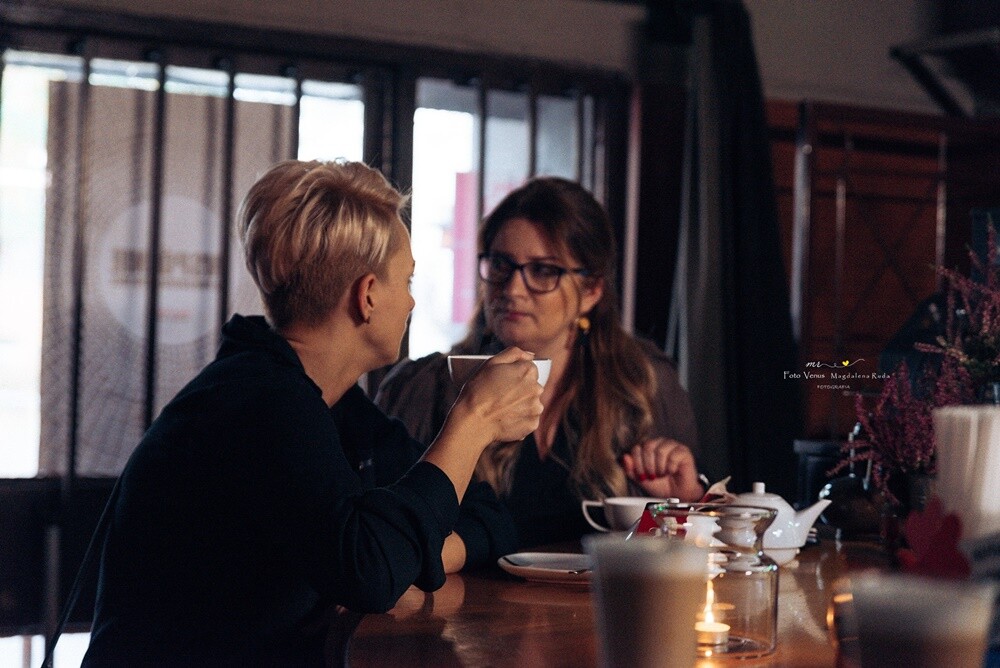 "Kino dla Kobiet", jak zawsze dostarczyło rudziankom wielu atrakcji. Po męczącym tygodniu pracy panie mogły się odprężyć i zrelaksować, zasięgnąć porad kosmetycznych i skosztować różnych smakołyków.

fot. Foto Venus Magdalena Ruda