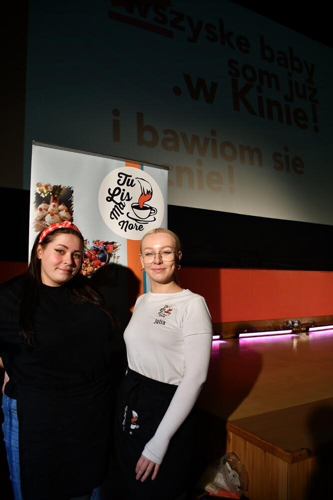 Wczoraj w Kinie Patria odbyło się pierwsze w tym roku spotkanie z cyklu "Kino dla Kobiet". Na rudzianki jak zwykle czekało pełno atrakcji!

fot. Jacek Knapik