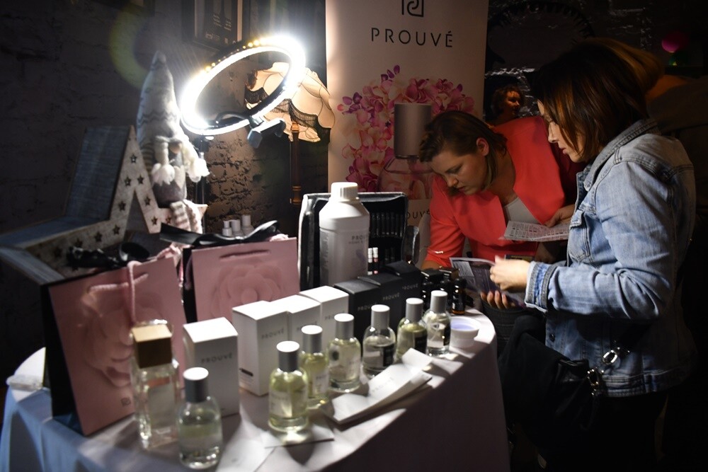 Wczoraj w Kinie Patria odbyło się pierwsze w tym roku spotkanie z cyklu "Kino dla Kobiet". Na rudzianki jak zwykle czekało pełno atrakcji!

fot. Jacek Knapik