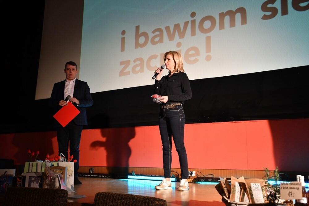 Wczoraj w Kinie Patria odbyło się pierwsze w tym roku spotkanie z cyklu "Kino dla Kobiet". Na rudzianki jak zwykle czekało pełno atrakcji!

fot. Jacek Knapik