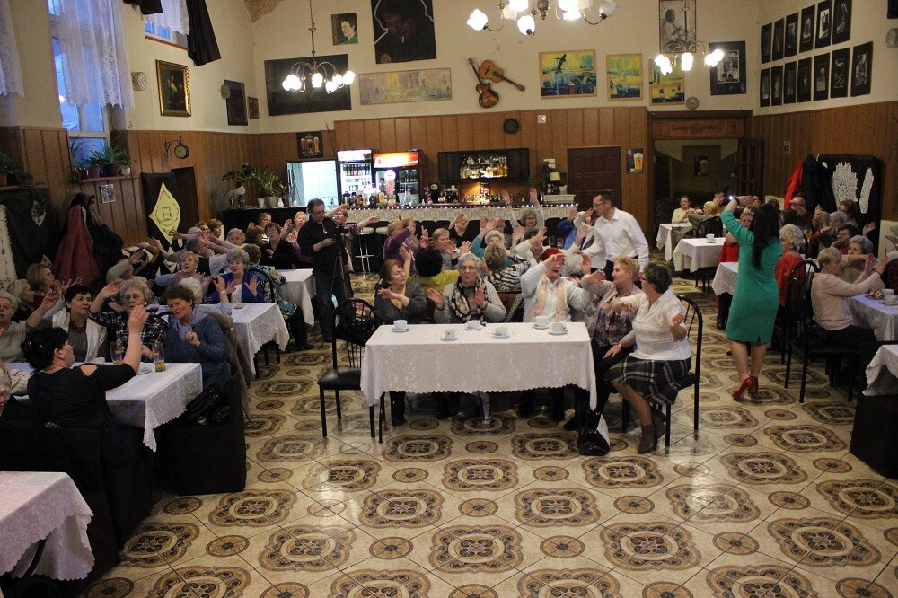 Po raz kolejny kobiety spotkały się w siedzibie chóru Słowiczek na wspólnej zabawie!