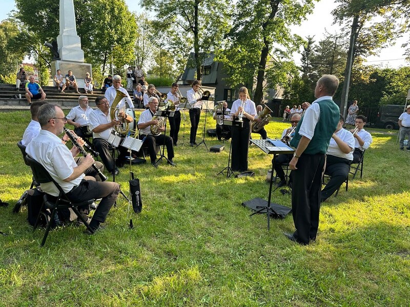 Kochłowice rozbrzmiały muzyką – za nami koncert Orkiestry Dętej KWK „Halemba” [FOTO]