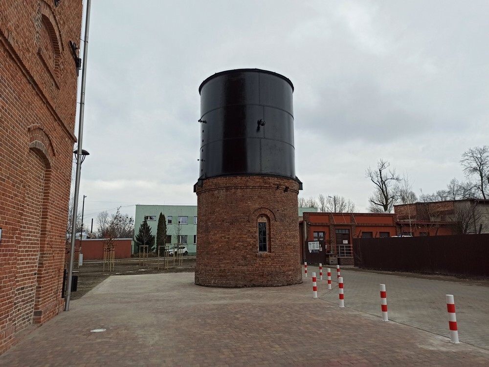 Teren po dawnej koksowni Orzegów w Rudzie Śląskiej zyskał drugie życie. Został oczyszczony z niebezpiecznych substancji, a cały obszar dawnego zakładu zaadaptowano na park z licznymi atrakcjami, m.in. tarasem widokowym, górką saneczkową, placami zabaw czy ścieżką dydaktyczną.