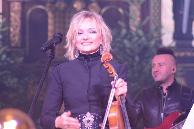 Z kolędą w Nowy Rok! 2 stycznia w parafii Trójcy Przenajświętszej w Rudzie Śląskiej- Kochłowicach miało miejsce kolędowanie z zespołem Golec uOrkiestra. Zobaczcie zdjęcia!