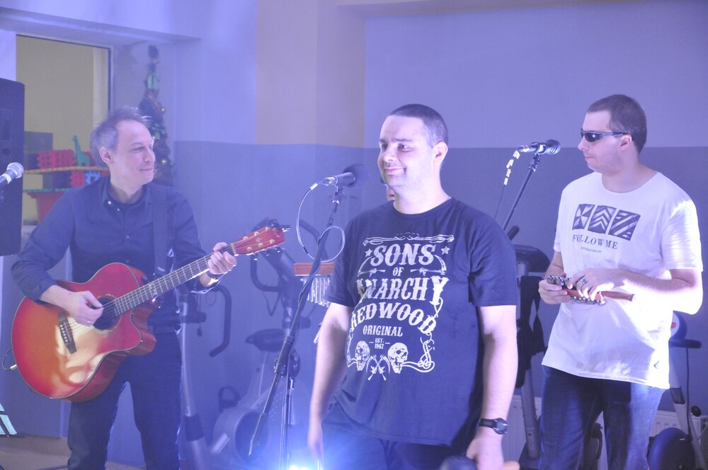 Kolędowali aż miło! Ośrodek dla Dzieci Niepełnosprawnych w Bykowinie zaprosił świętochłowicki zespół Tolerancja.