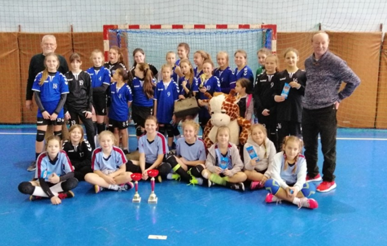 Kolejne sukcesy młodych szczypiornistek