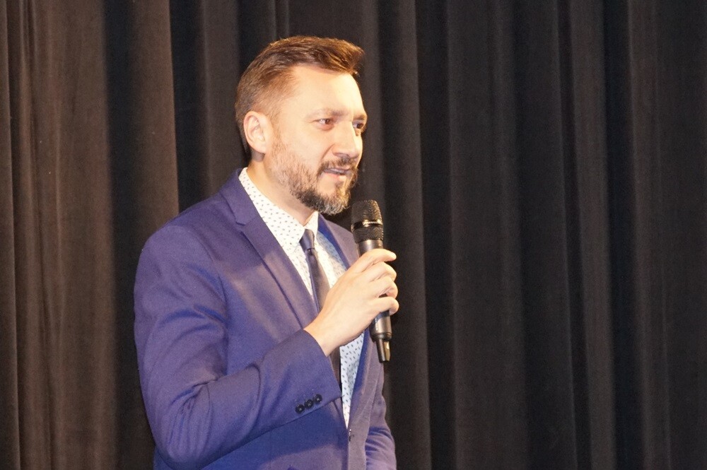 Wczoraj w Miejskim Centrum Kultury im. Henryka Bisty odbył się "Charytatywny koncert dla Dawida" - ucznia I Liceum Ogólnokształcącego im. Adama Mickiewicza, który w wakacje uległ poważnemu wypadkowi.