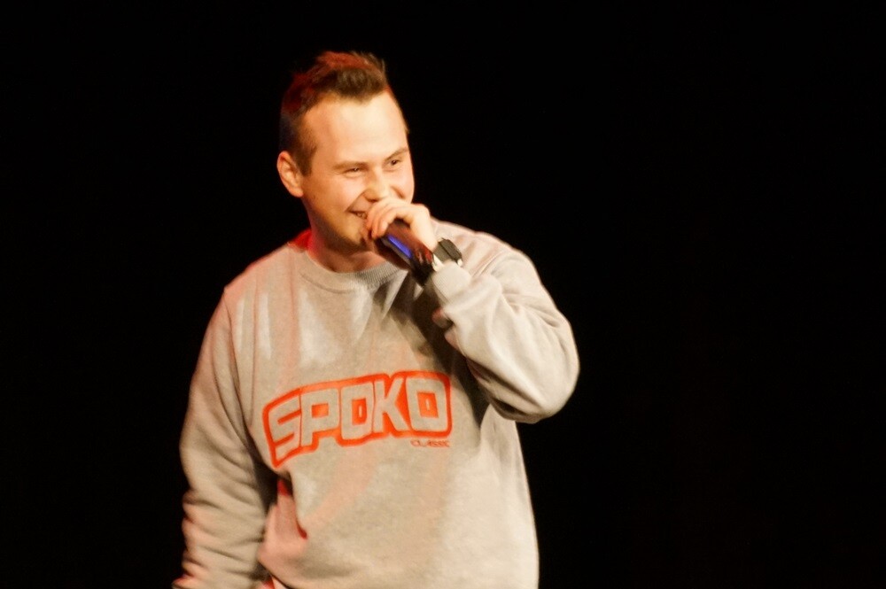 Wczoraj w Miejskim Centrum Kultury im. Henryka Bisty odbył się "Charytatywny koncert dla Dawida" - ucznia I Liceum Ogólnokształcącego im. Adama Mickiewicza, który w wakacje uległ poważnemu wypadkowi.