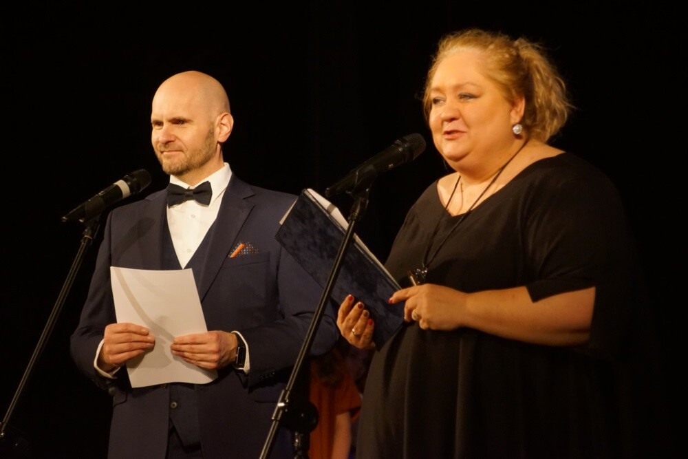 W bielszowickim Domu Kultury odbył się koncert charytatywny pod hasłem "We ♥ Kasia". Dochód z koncertu zostanie przeznaczony na leczenie Kasi Honorowicz.