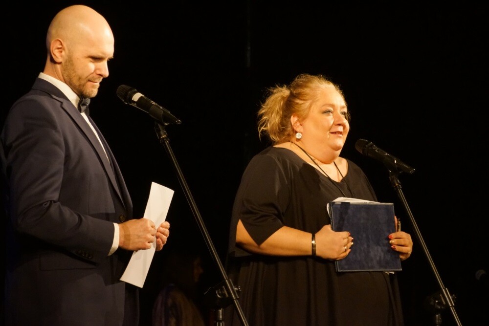 W bielszowickim Domu Kultury odbył się koncert charytatywny pod hasłem "We ♥ Kasia". Dochód z koncertu zostanie przeznaczony na leczenie Kasi Honorowicz.