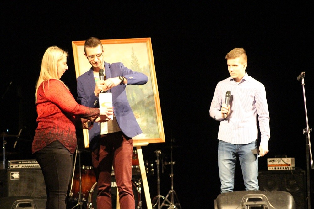 Koncert charytatywny dla Mirosława Piecko odbył się w sobotę (7.04) w Miejskim Centrum Kultury im. H. Bisty. Dochód z koncertu został przeznaczony na leczenie i rehabilitację rudzianina, który przeszedł operację wycięcia glejaka mózgu.