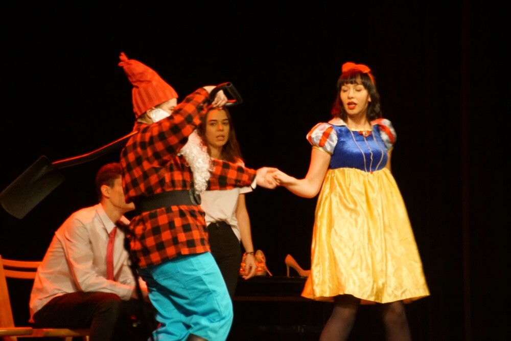 W Miejskim Centrum Kultury im. Henryka Bisty odbył się koncert charytatywny dla Magdy Szczurek, absolwentki ZSO nr 1, która choruje na zespół MELAS. Cały dochód z koncertu zostanie przekazany na leczenie dziewczyny.