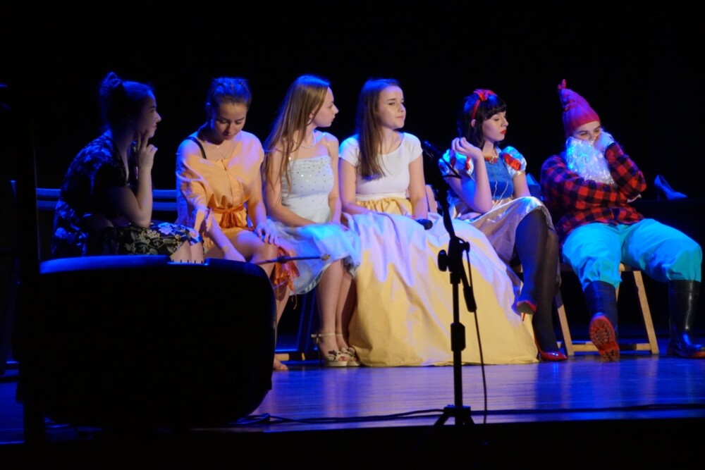 W Miejskim Centrum Kultury im. Henryka Bisty odbył się koncert charytatywny dla Magdy Szczurek, absolwentki ZSO nr 1, która choruje na zespół MELAS. Cały dochód z koncertu zostanie przekazany na leczenie dziewczyny.