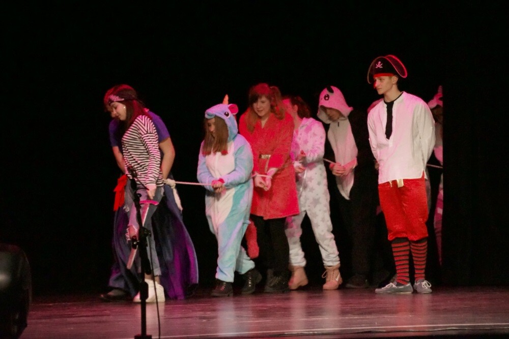 W Miejskim Centrum Kultury im. Henryka Bisty odbył się koncert charytatywny dla Magdy Szczurek, absolwentki ZSO nr 1, która choruje na zespół MELAS. Cały dochód z koncertu zostanie przekazany na leczenie dziewczyny.