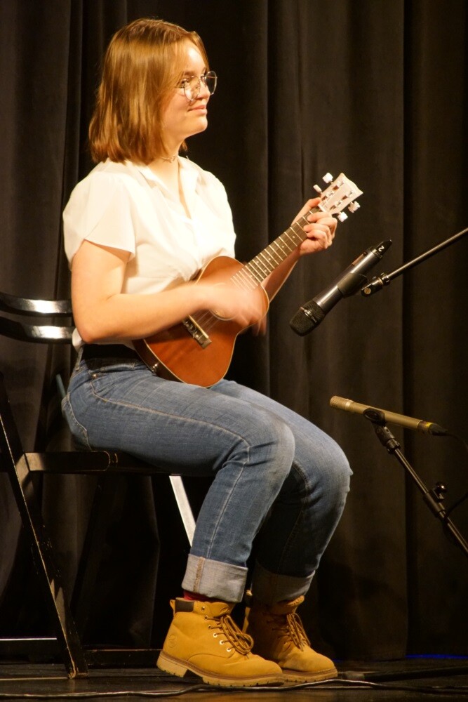 W Miejskim Centrum Kultury im. Henryka Bisty odbył się koncert charytatywny dla Magdy Szczurek, absolwentki ZSO nr 1, która choruje na zespół MELAS. Cały dochód z koncertu zostanie przekazany na leczenie dziewczyny.