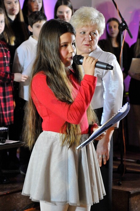 Fotorelacja z IX Koncertu Kolęd w Szkole Podstawowej nr 24 w Rudzie Śląskiej.