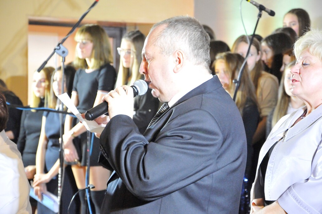 Fotorelacja z IX Koncertu Kolęd w Szkole Podstawowej nr 24 w Rudzie Śląskiej.