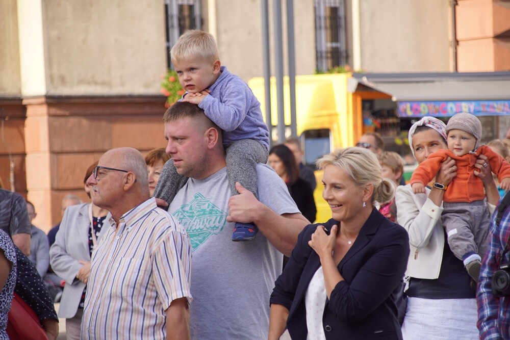 Z okazji III rocznicy Światowych Dni Młodzieży w Polsce już w sobotę na Placu Jana Pawła II w Rudzie Śląskiej – Nowym Bytomiu odbył się koncert muzyki chrześcijańskiej.